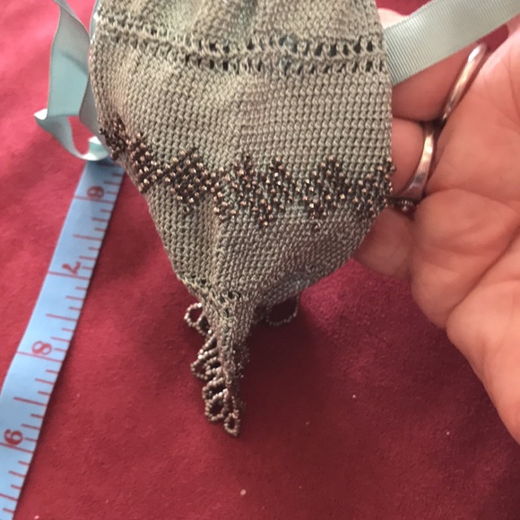 Vintage/antique miser purse delicate metal fringe tiny geometric beadwork - Picture 4 of 6